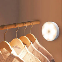 1+1 GRATIS | MotionLume - LED-Leuchte mit Bewegungssensor 7