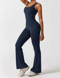 Freya™ Schmeichelhafter Jumpsuit mit V-Rücken
