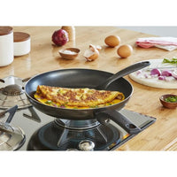 TEFAL G2550402 24 cm UNLIMITED Pfanne Alle Kochplatten inklusive Induktion – Französisches Kochen – Schwarz