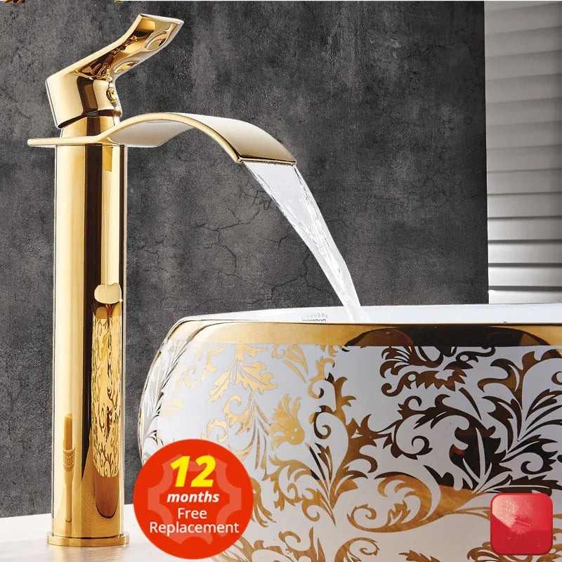 Badezimmerarmatur, Gold-Finish, Wasserfall-Design